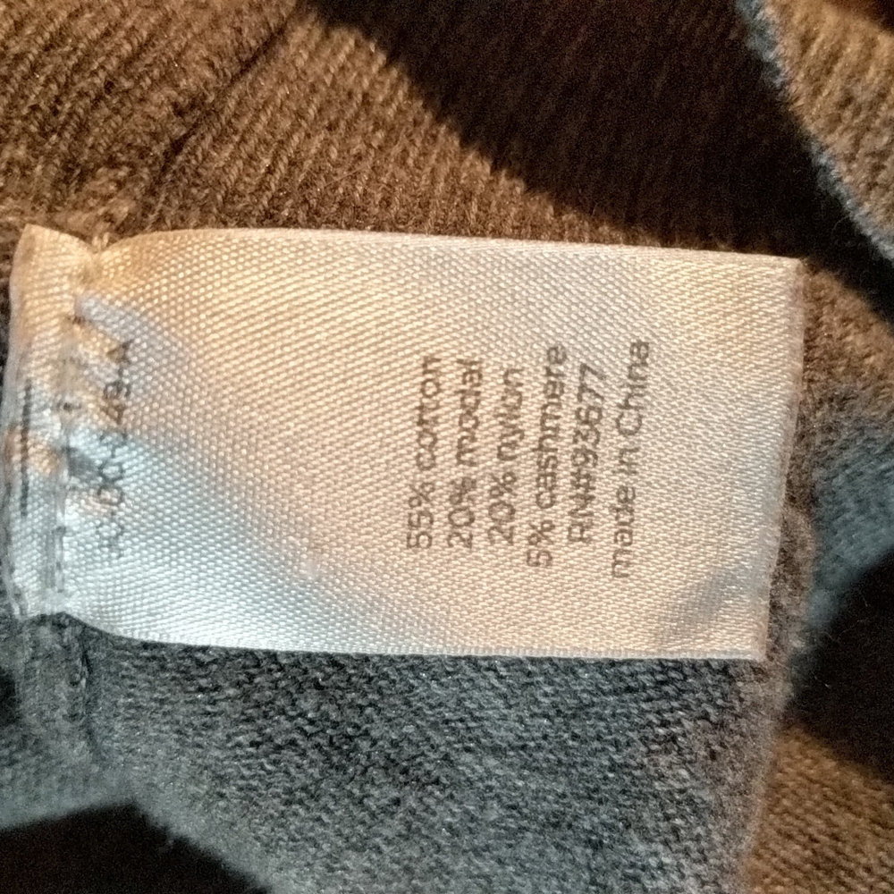 Argyle sweater with a ridiculously tiny amount of cashmere! - Picture 6 of 6